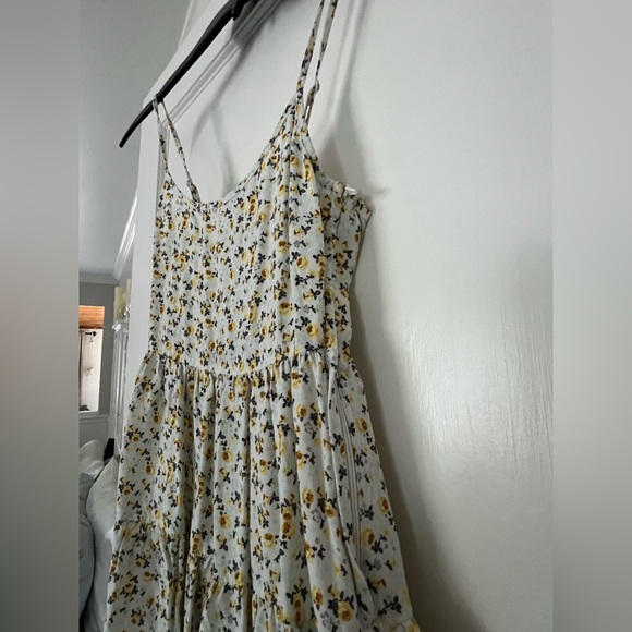 Sundress - Picture 2 of 4